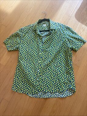 Culturata Short-Sleeve Button-Down Shirt in Blue with Yellow lemon Print